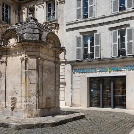 Les Apparts de Charly-Le Duplex du Marché La Rochelle  Esterno foto