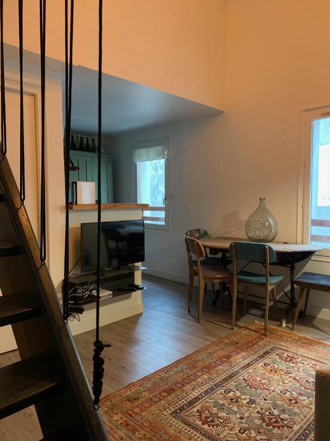 Les Apparts de Charly-Le Duplex du Marché La Rochelle  Esterno foto
